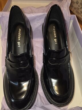 Madden Girl Shiny Black Patent Platform Penny Loafers